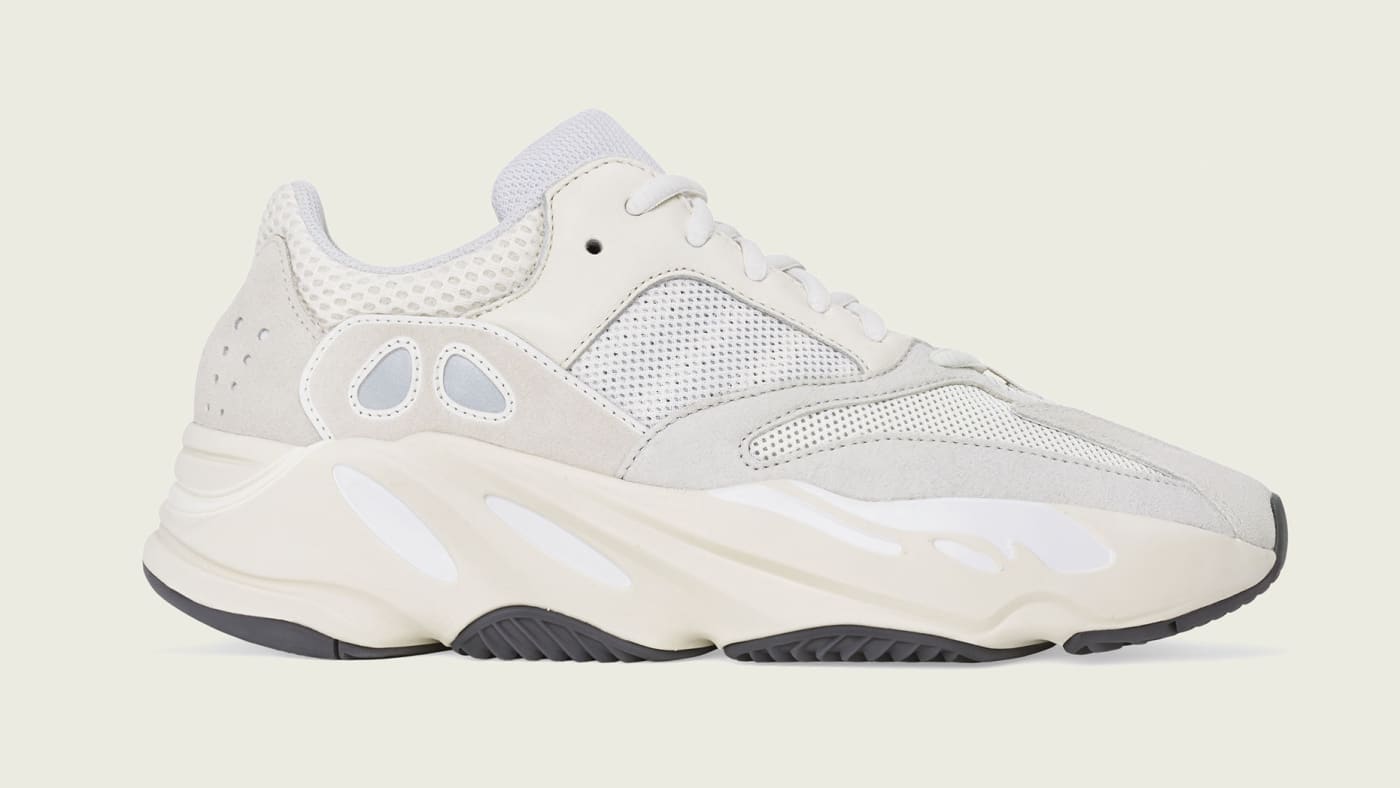 yeezy 700 wave runner top view