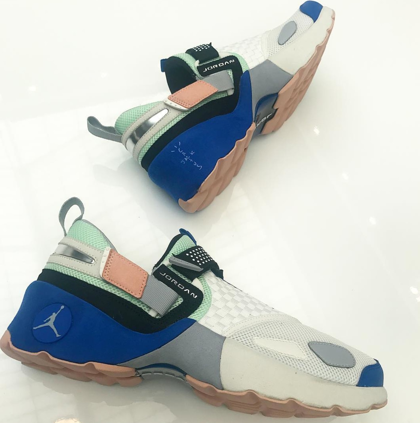 Travis scott first sneaker clearance