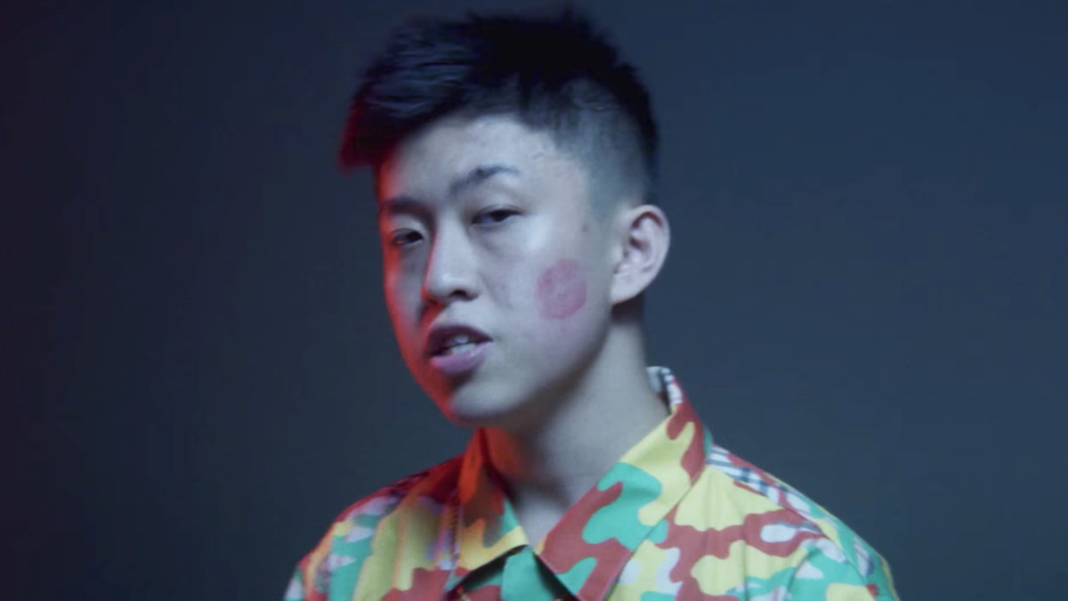 Rich Chigga Got a 21 Savage Feature on His New Single “Crisis” | Complex