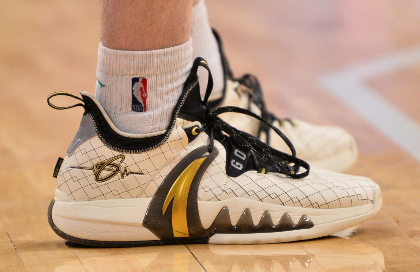 Nba signature shoes 2018 Clearance