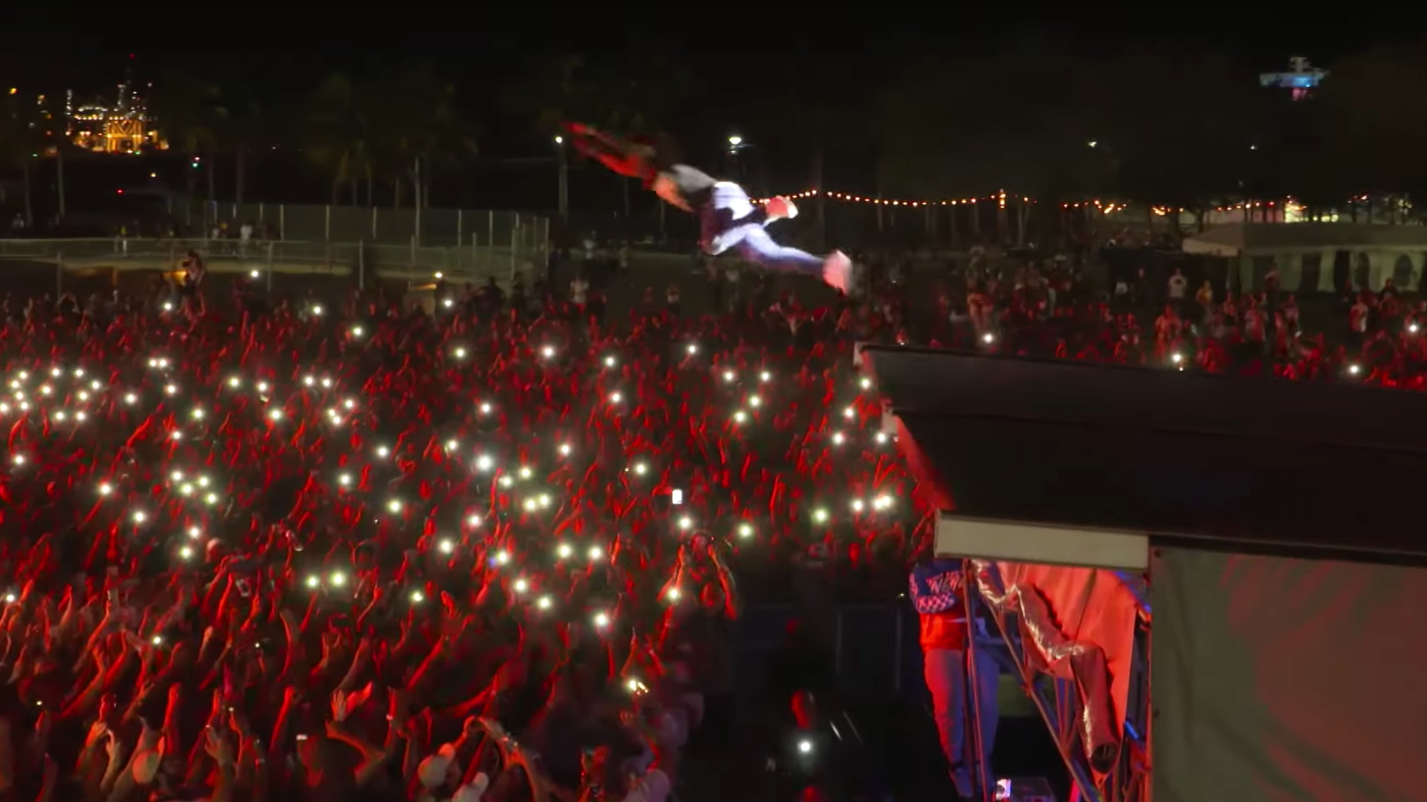 10 Of The Craziest Stage Dives Of All Time Complex