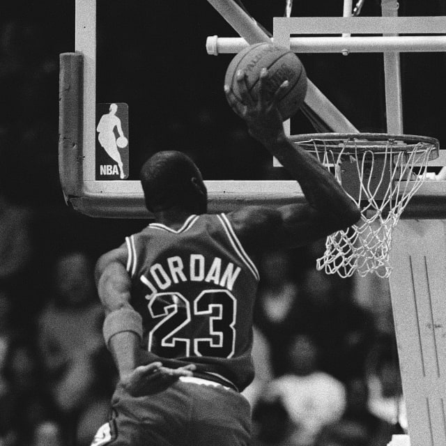 barkley dunks on jordan