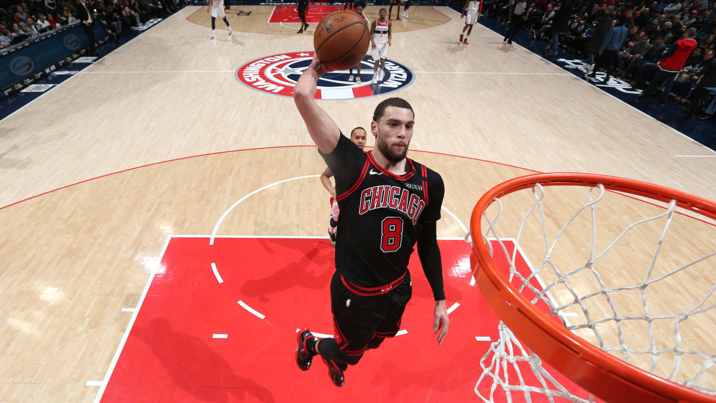 Zach LaVine #8 of the Chicago Bulls dunks the ball during the game against the Washington Wizards.