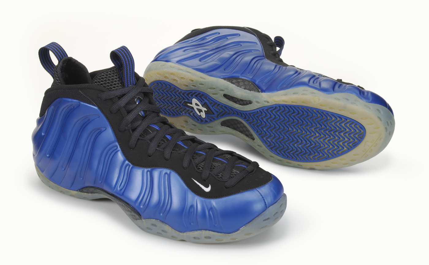 Blue Mirror Nike Foamposite One w AS ...YouTube