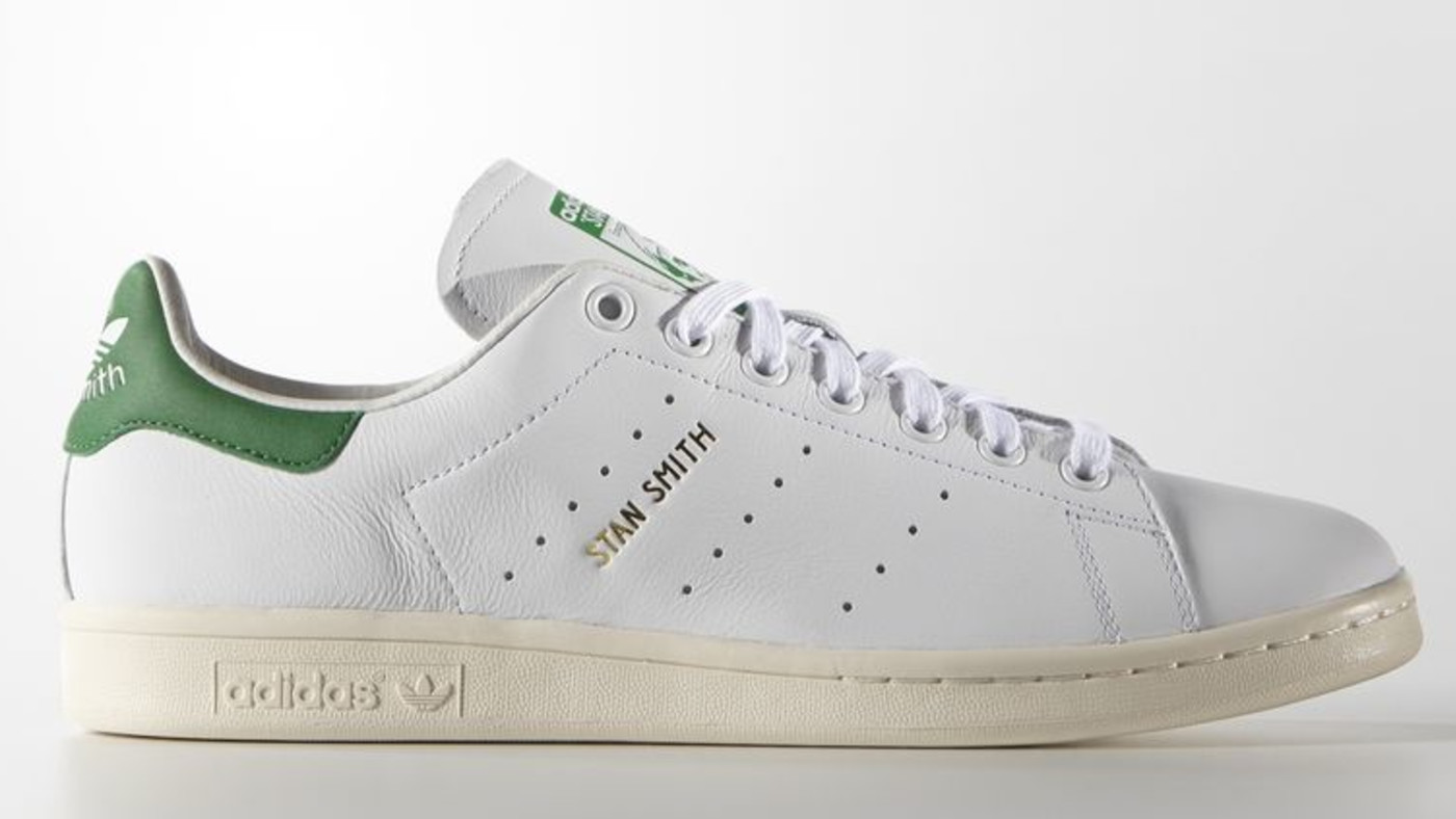 nike air force vs adidas stan smith