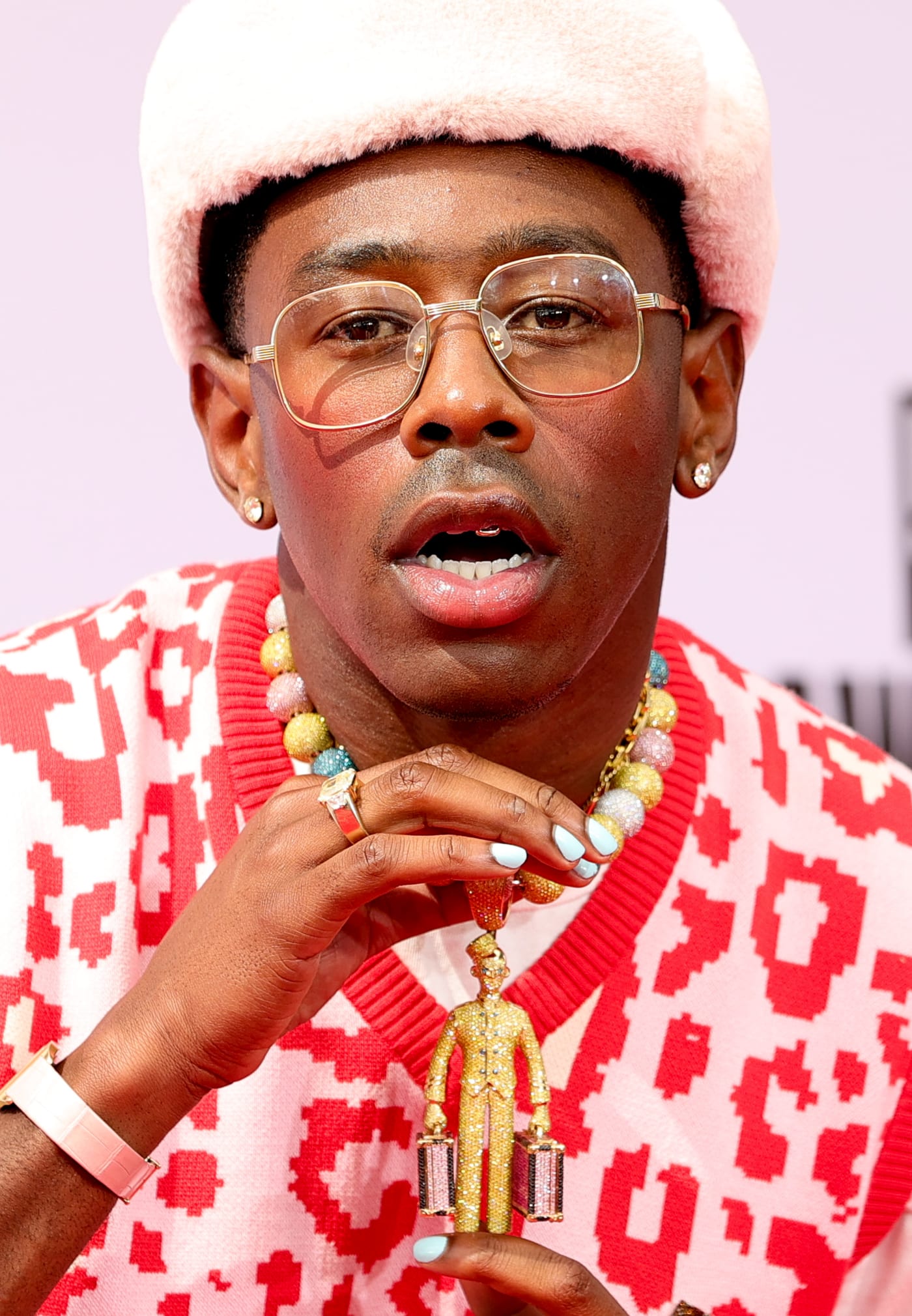 10 Famous Men With Painted Nails Mgk Bad Bunny Lil Yachty More Complex