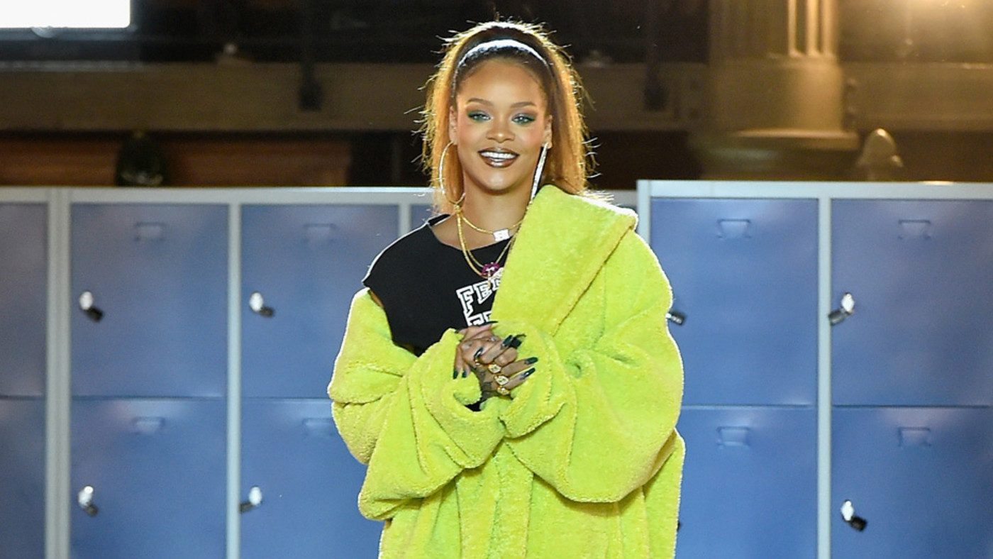 opzettelijk kleuring anker Rihanna's History With Puma: Creepers, Runway Shows & More | Complex