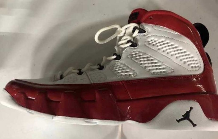 Air Jordan IX 9 Gym Red Release Date 302370-160 Profile