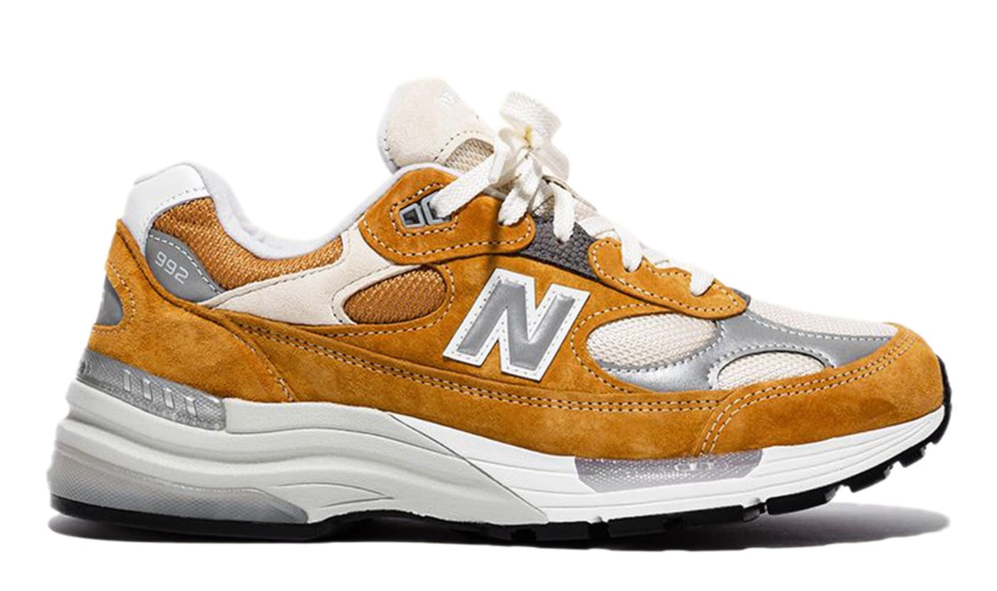 new balance 992 orange Cinosural International School