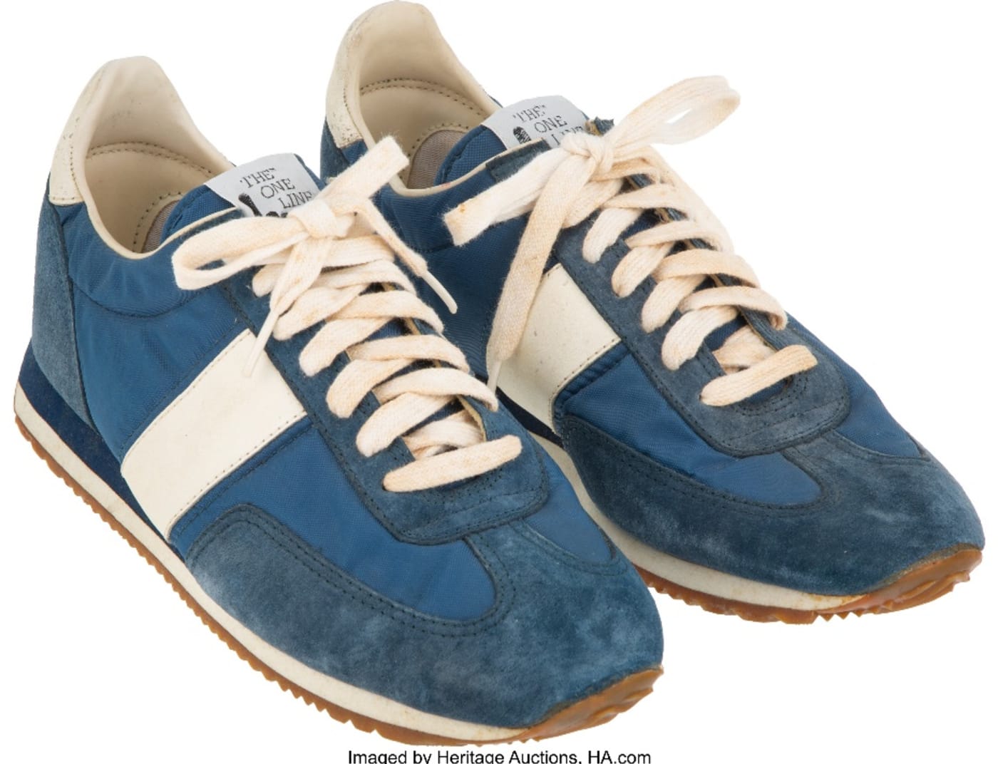 Nikes on line clearance
