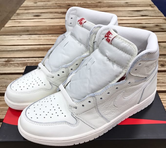 Air Jordan 1 High OG White 2017 Release Date Tongue