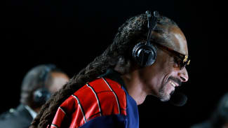 snoop dogg find the latest snoop dogg
