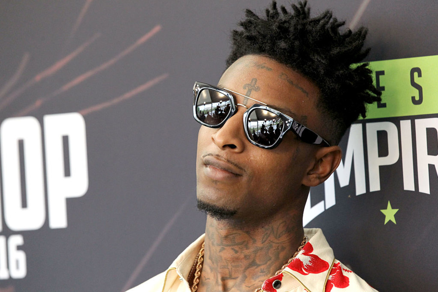 Everyone Looks Better With 21 Savage S Knife Tattoo Complex