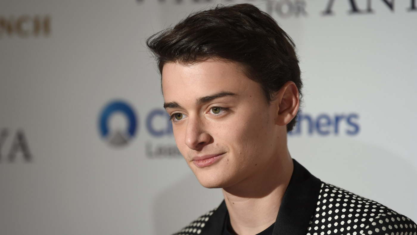 Stranger Things Actor Noah Schnapp Denies Using N Word In Video Complex