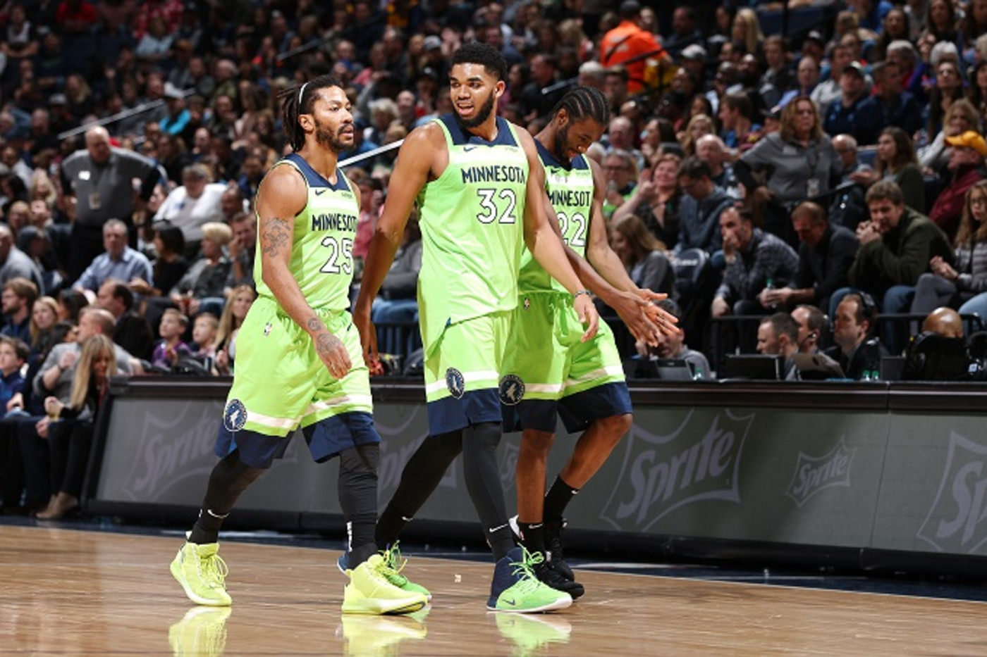 Derrick Rose Had Karl Anthony Towns Back During Jimmy Butler Saga Complex