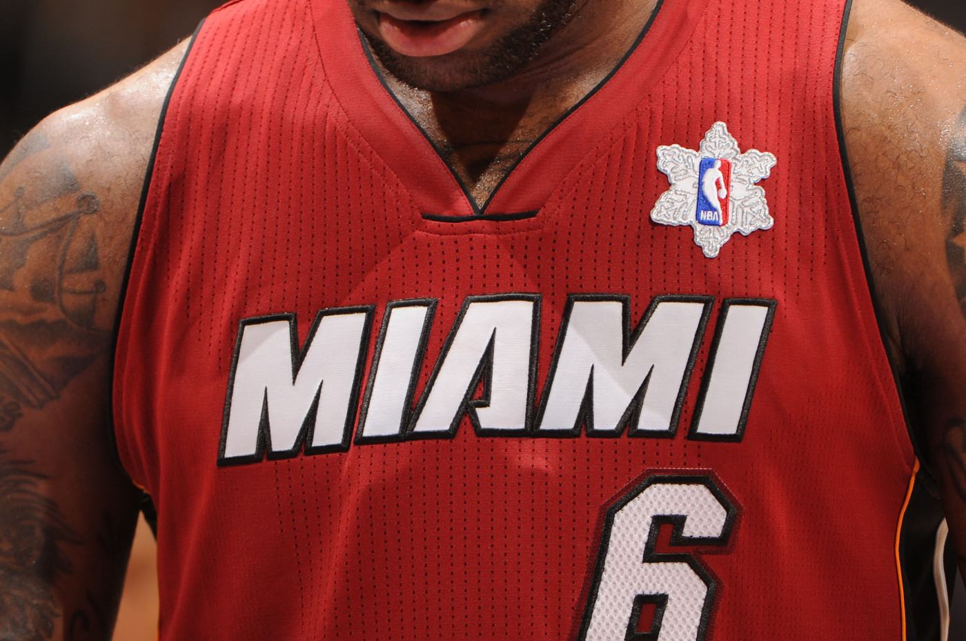 lebron james miami heat christmas jersey