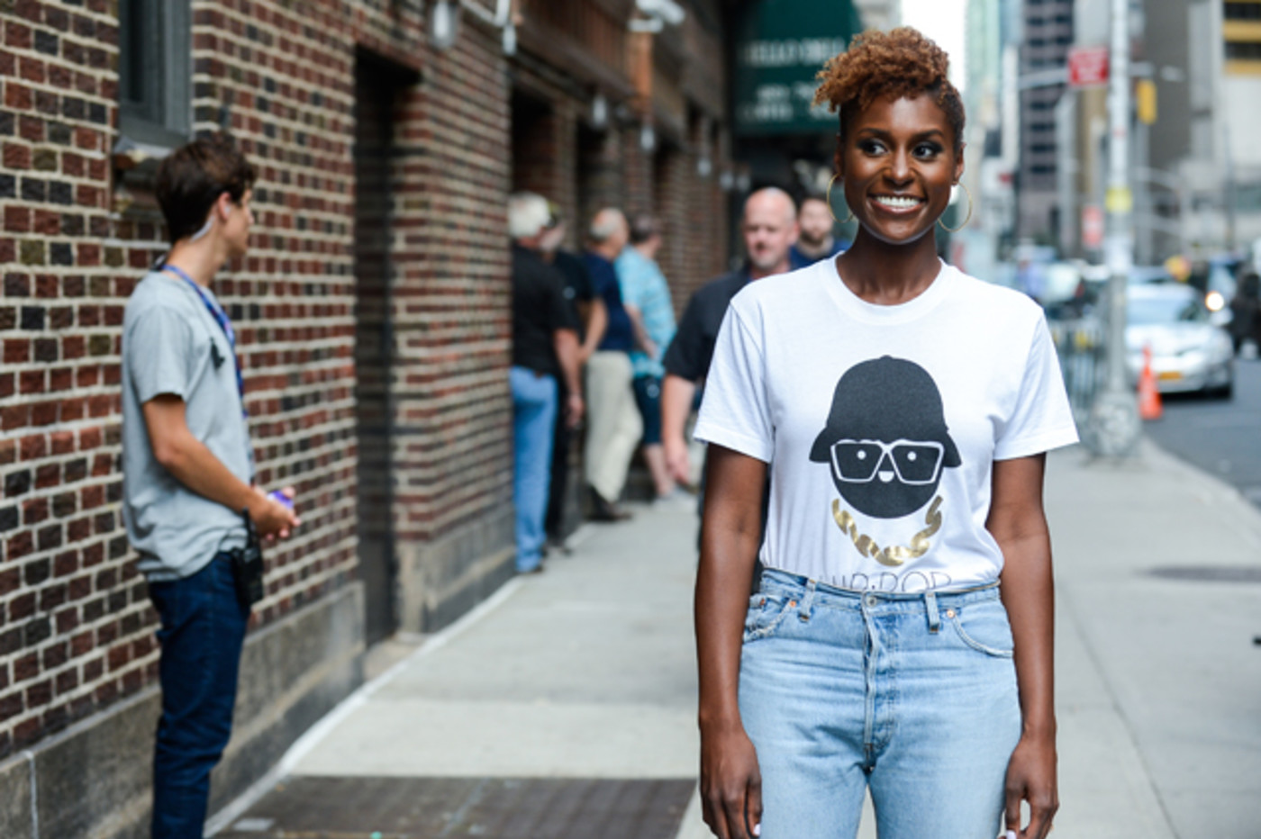 Issa Dropped Hella Messages With Her Shirts During Insecure Season Two Complex