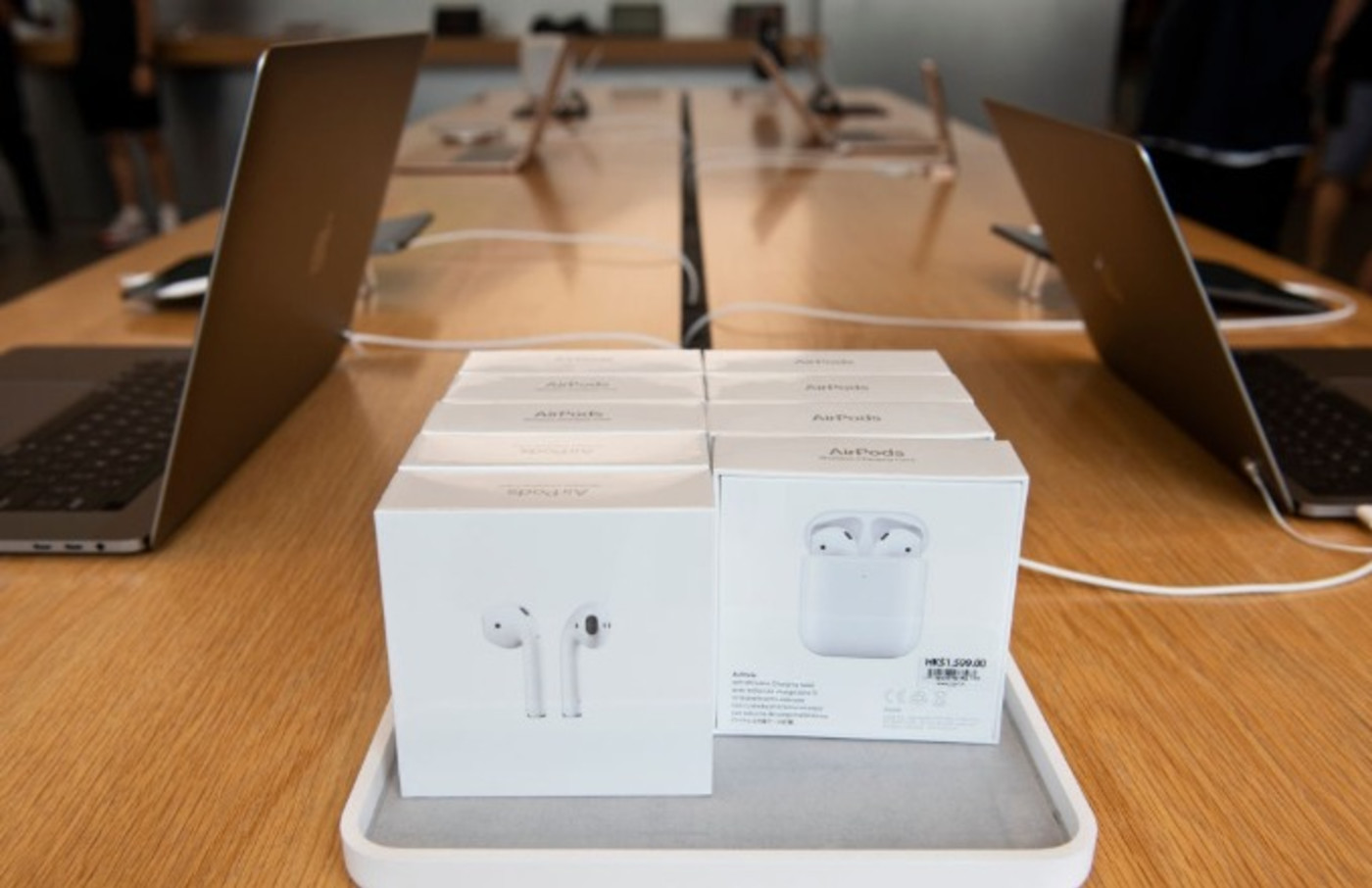 Recipients Of Fake Airpods For Christmas Can T Hide Disappointment