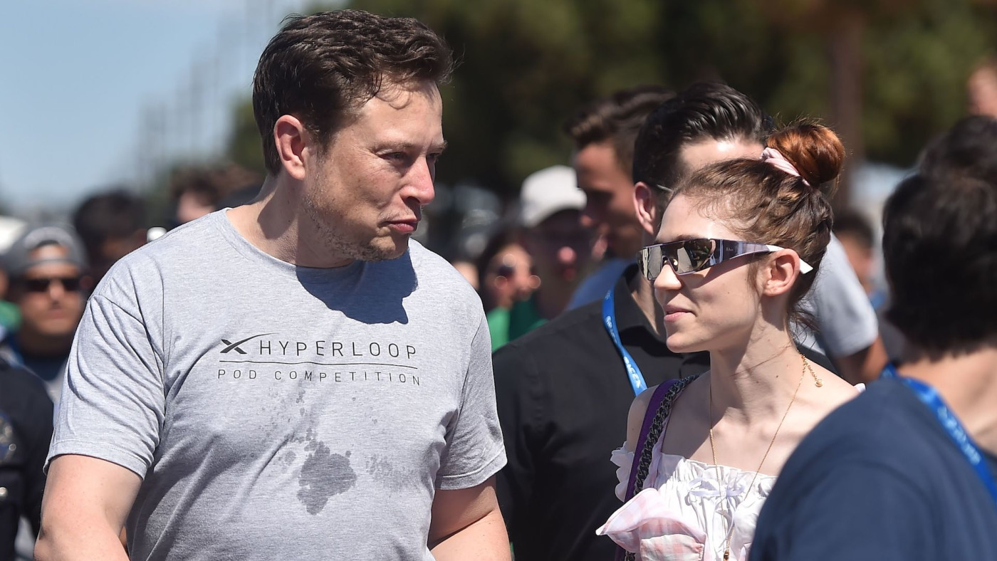 Elon Musk Announces Grimes Has Given Birth To Their Child Complex