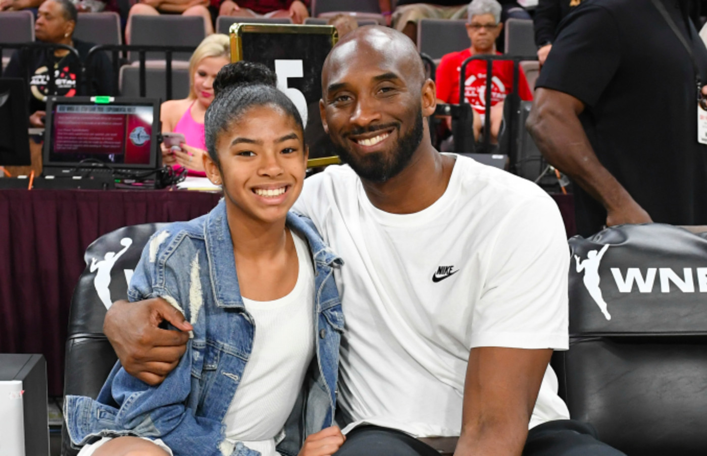 Petition Started To Have Gianna Bryant S Jersey Retired At Staples