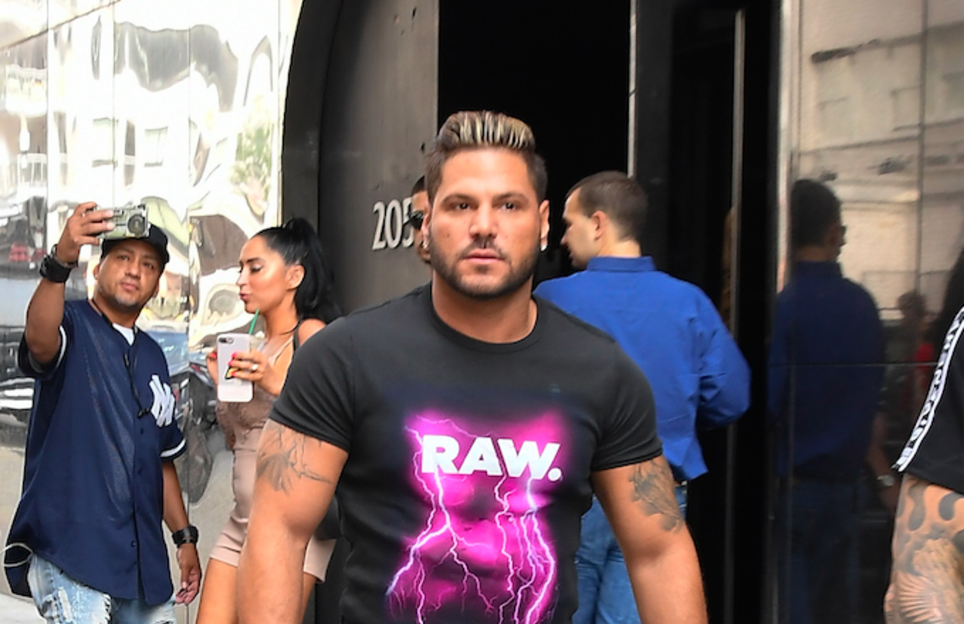 Ronnie Ortiz Magro Won T Face Felony Charges In Domestic Violence Case Complex He's currently dating sammi from the show. ronnie ortiz magro won t face felony