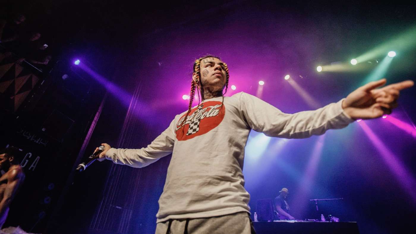 Tekashi 6ix9ine Calls Out Meek Mill And Future Over Snitching