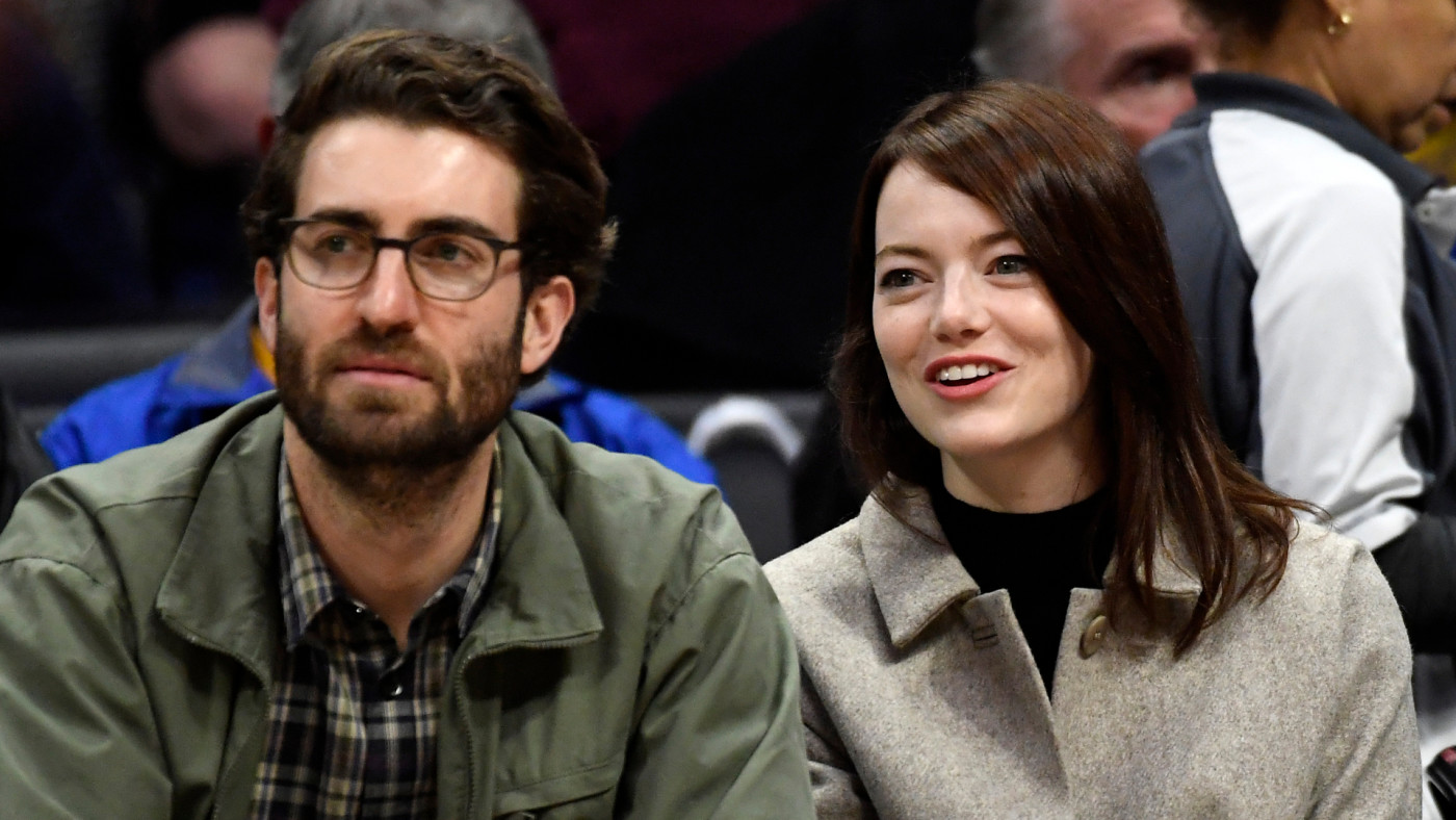 Emma Stone Expecting First Child With Husband Dave Mccary Complex