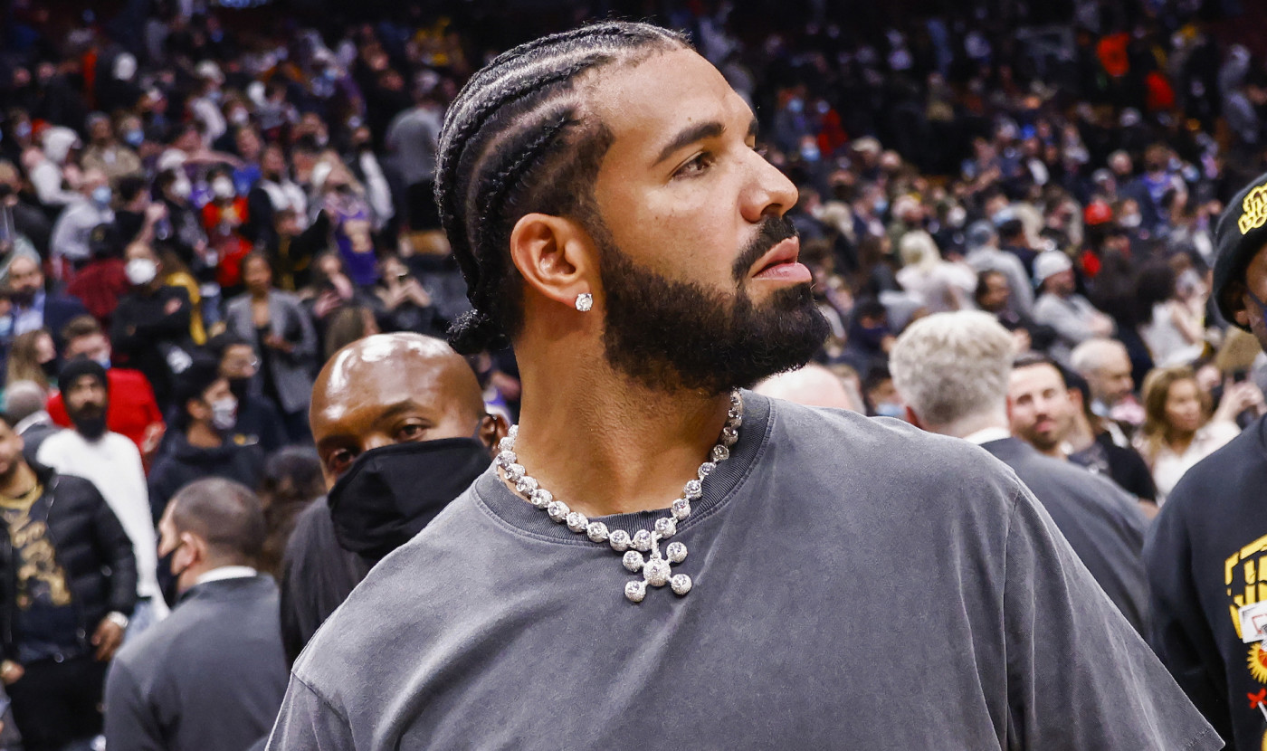 Drake Signs Universal Music Group Deal Reportedly Valued at ...