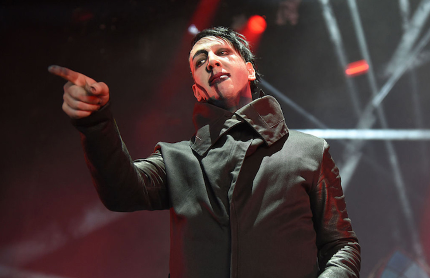 Marilyn Manson Reads Justin Bieber S Bro Y Apology Text In Full Bieber Voice Complex
