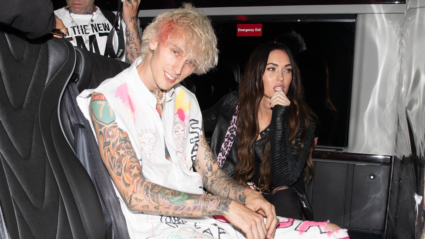 MGK is fucking Megan Fox, and you cant get a text back Yea... He's the  loser. - )