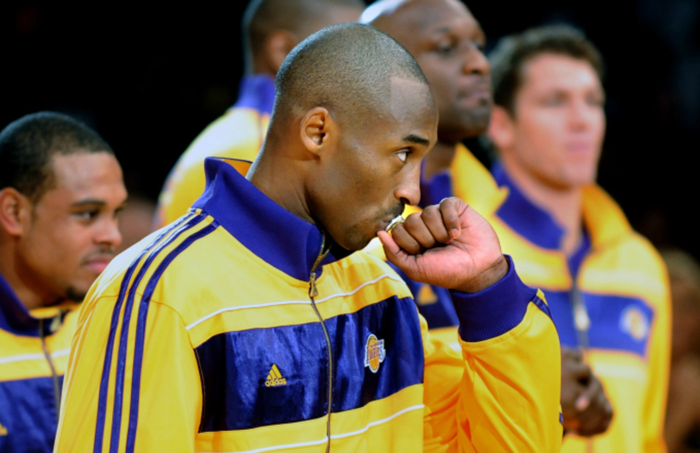 Kobe Bryant Offers Advice To Lebron James And The Lakers Complex