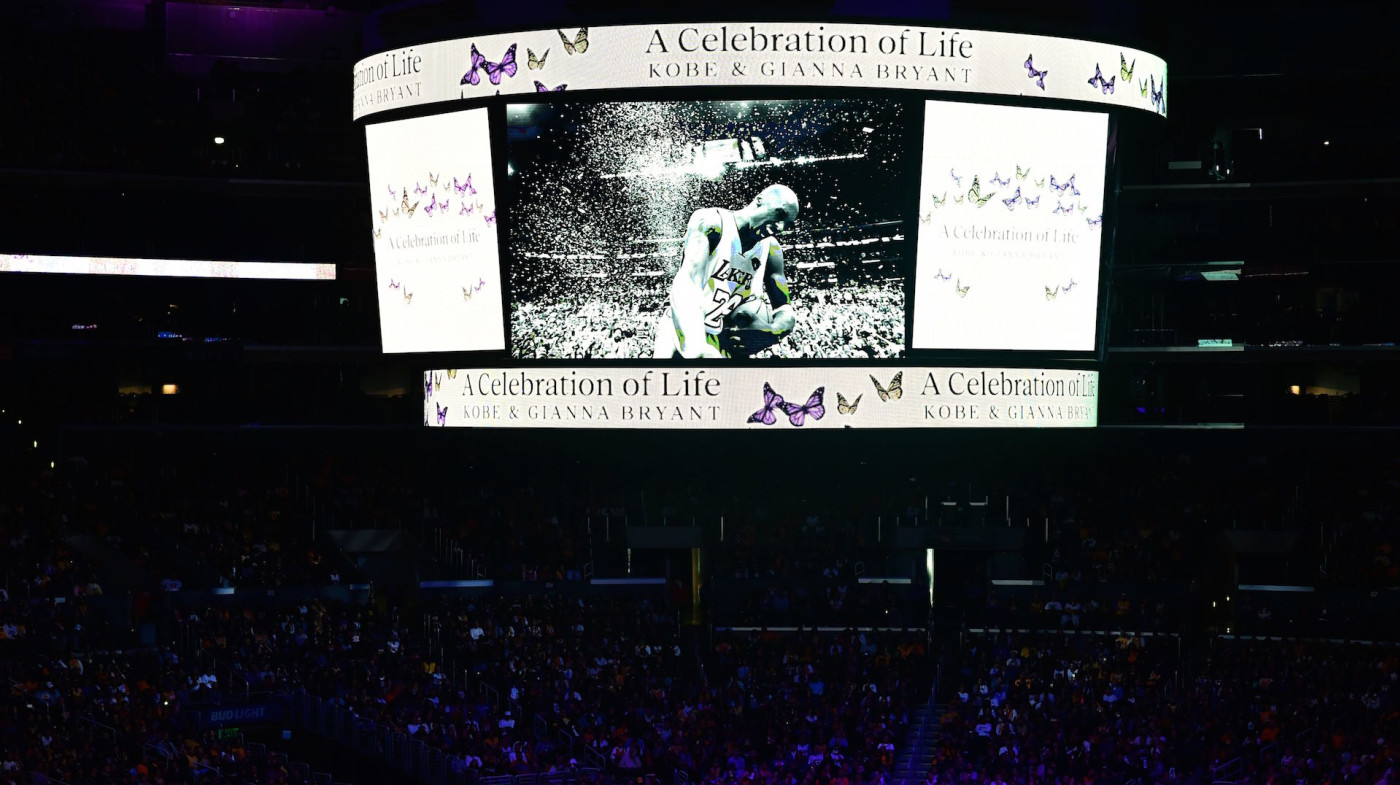 kobe bryant items
