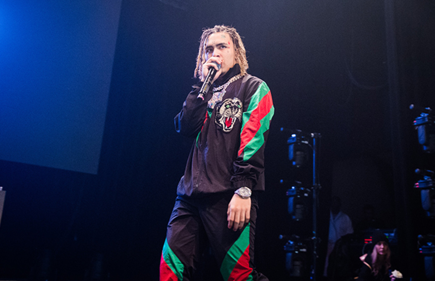 Lil Pump Getting Called Out For Mocking Asians With New Song Preview Update Complex Rose pop four xans, now i'm feelin' like a hero (superman) lean got me like rio (rio) and my auntie on p.o. lil pump getting called out for mocking