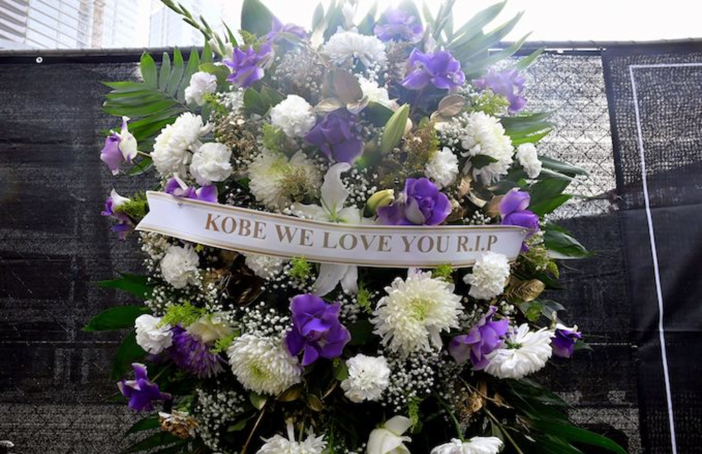 Lakers Reportedly Gathered And Shared Stories About Kobe Following His Death Complex