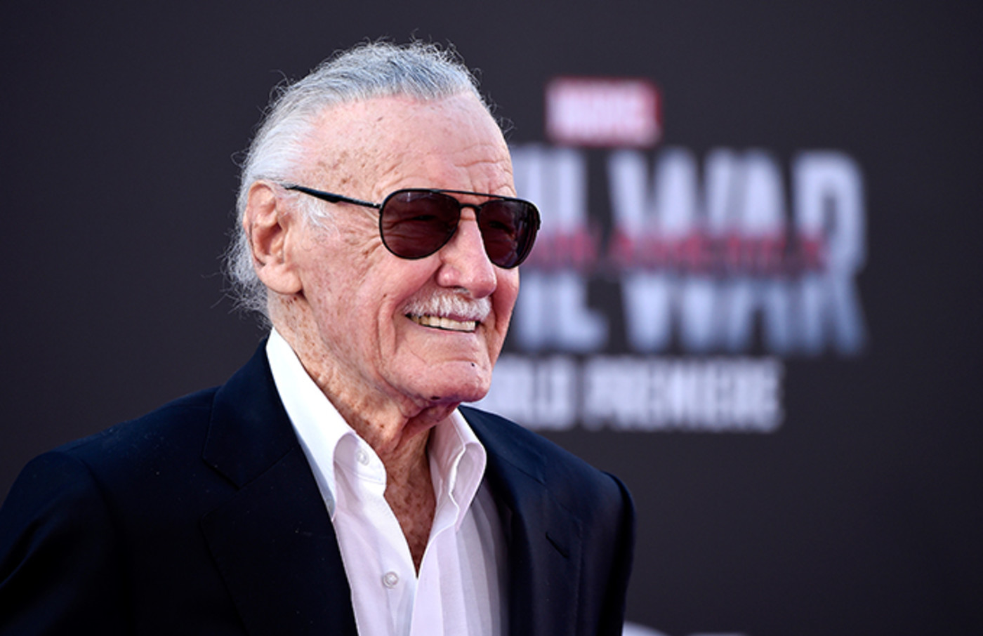 'Captain Marvel' Directors Explain the 2 Tributes Shaped