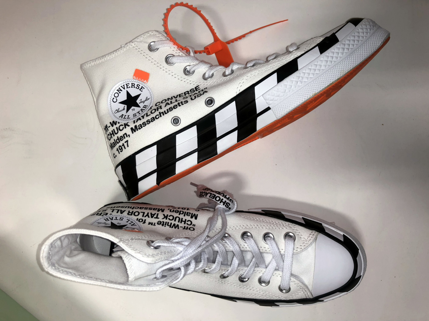off white converse 2.0 on feet
