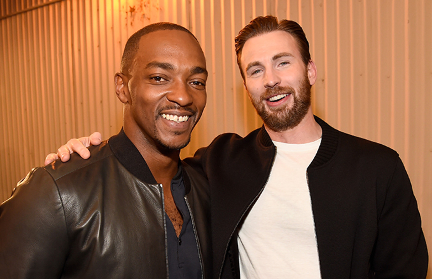 Anthony Mackie Discusses Replacing Chris Evans As Captain America Complex