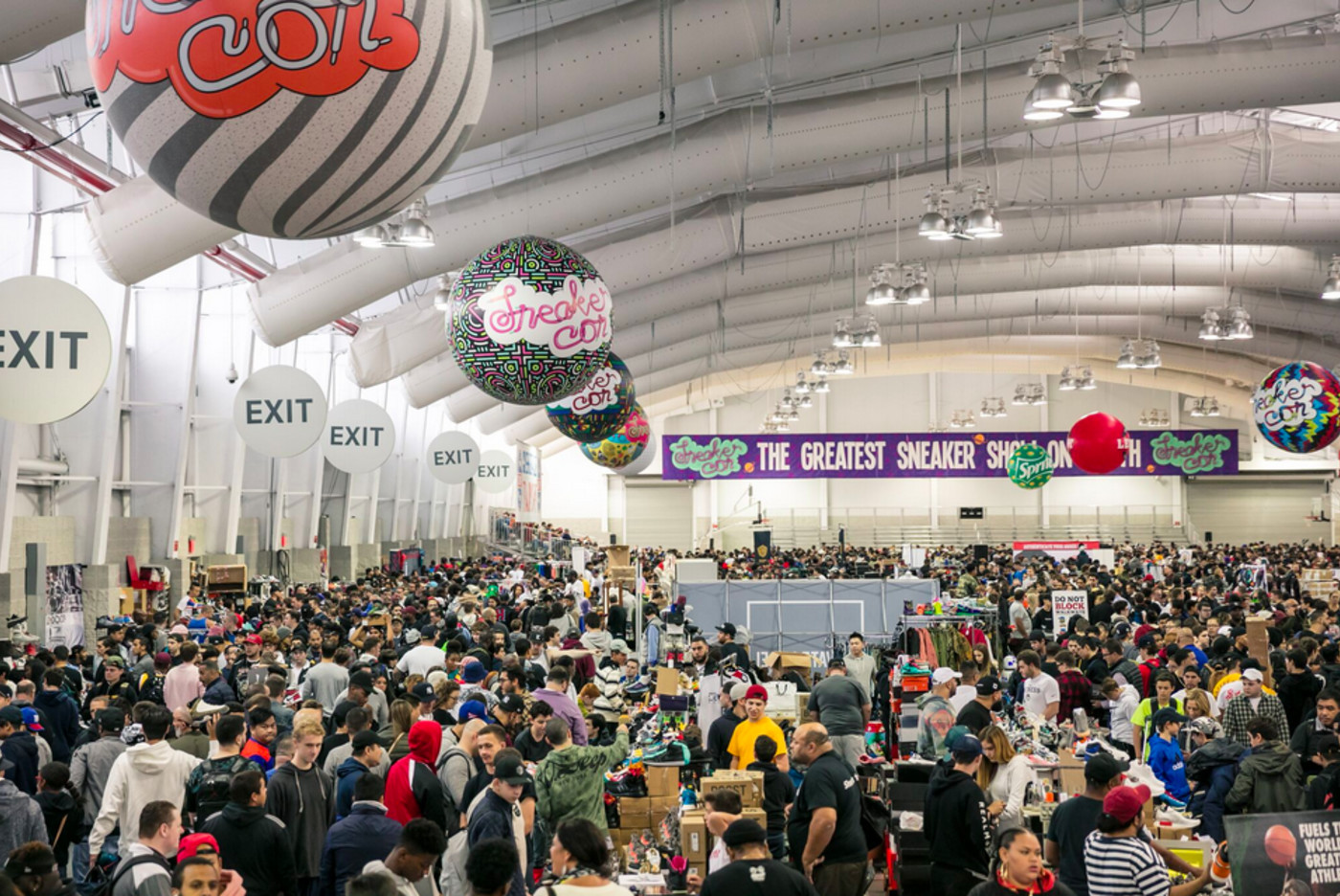 sneaker con toronto 2020