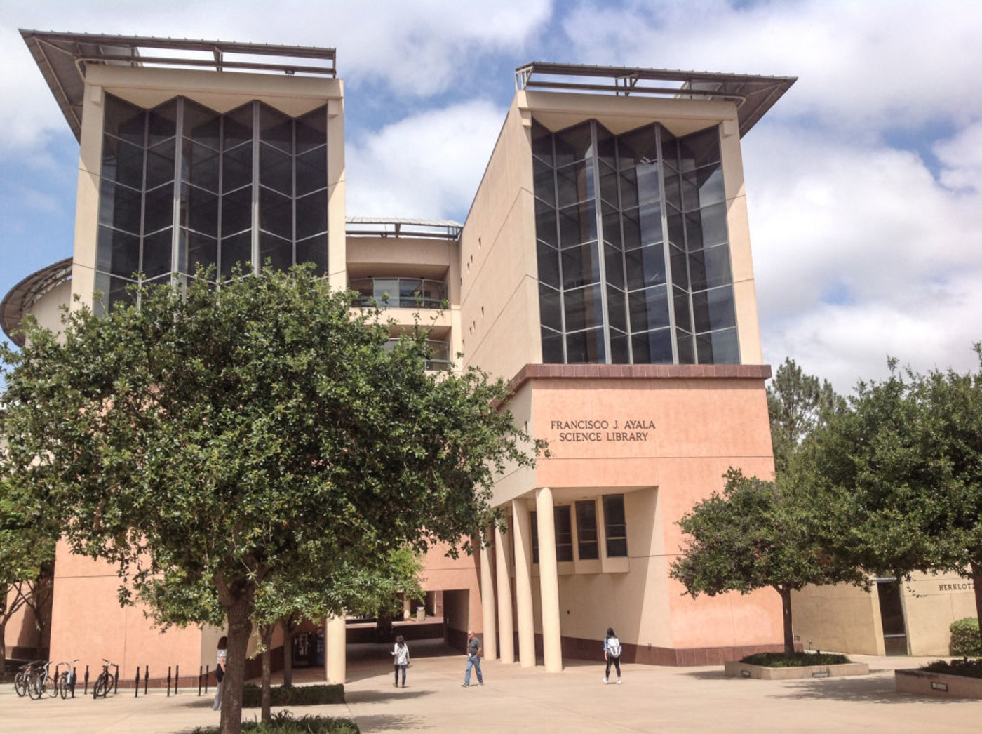 The 50 Ugliest College Campuses Complex