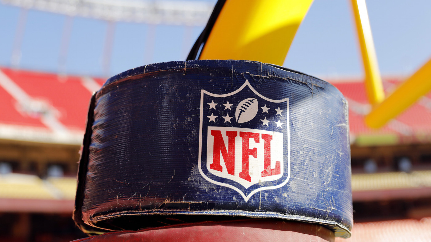 Nfl Says Masks Will Be Required If League Allows Fans In Stadiums Complex