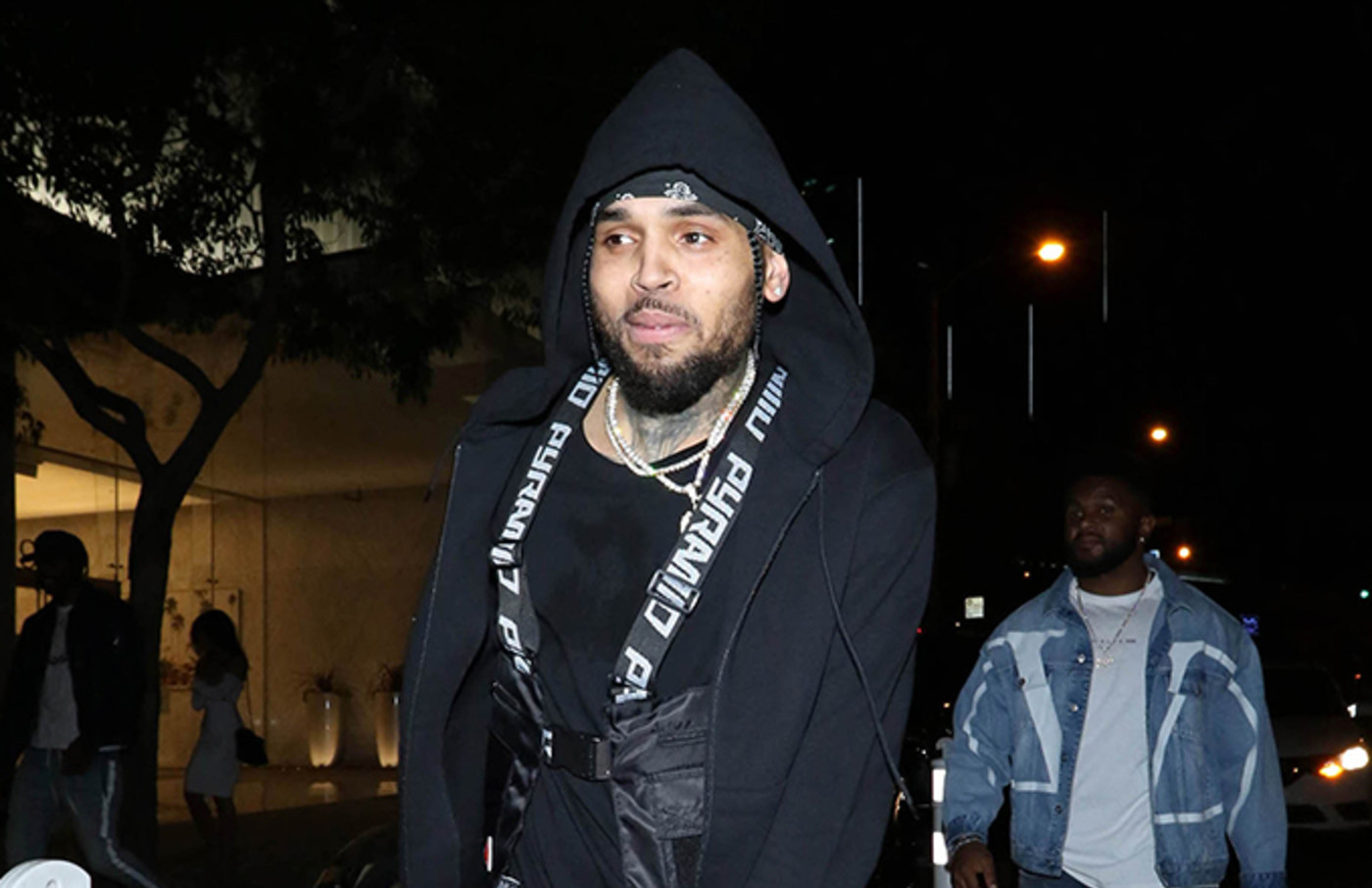 Chris Brown Responds To Criticism Over Black B Tches With Nice Hair Line Complex