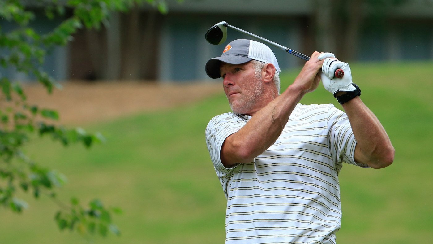 Critics Blast President Trump And Brett Favre For Going Golfing Complex