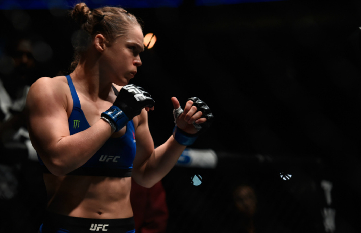 Watch Ronda Rousey Take Part In 2 Really Awkward Espn Interviews