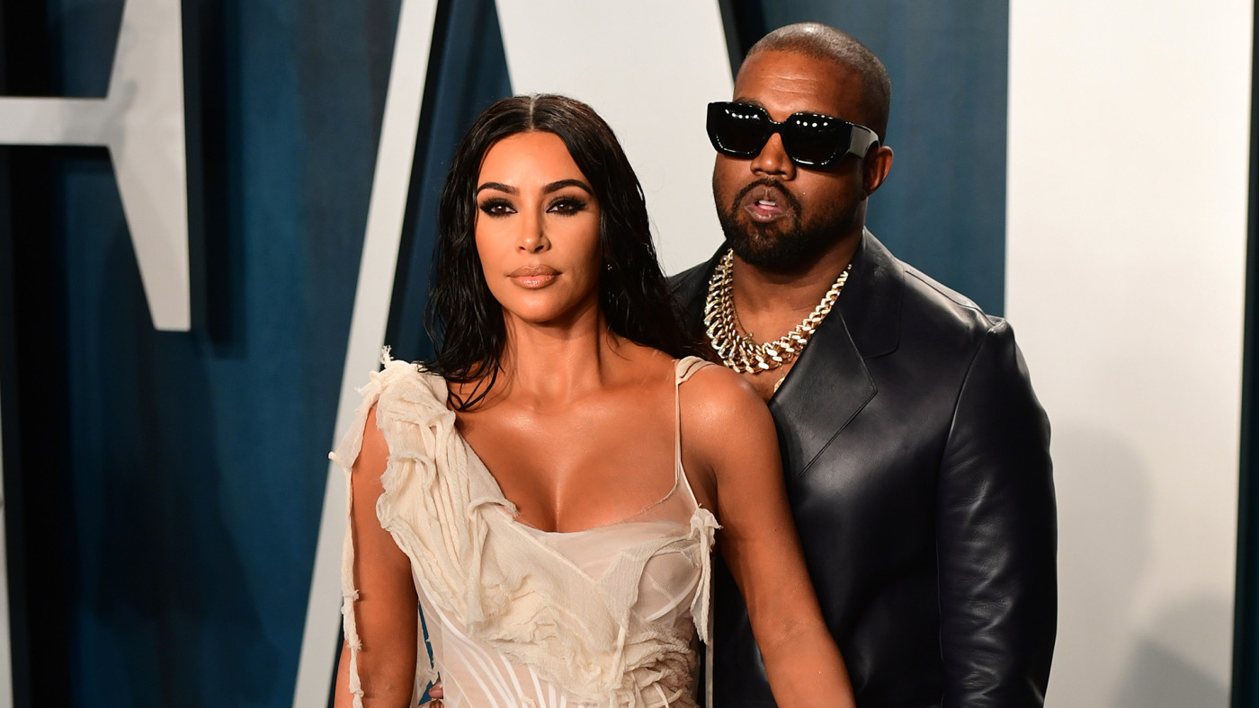 Kim Kardashian S Vintage Dress At Oscars Party Was Christmas Gift From Kanye Complex
