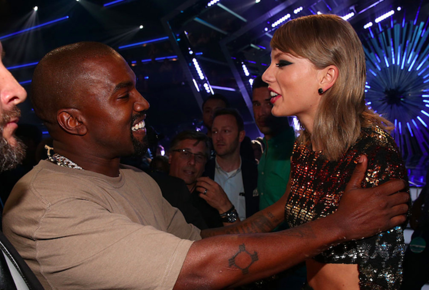 Taylor Swift Talks Problems With Kanye He Literally Did The Same Thing To Drake Complex