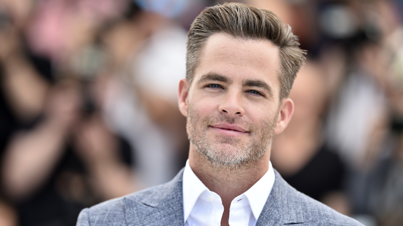 Chris Pine Negotiates Deal To Star In Dungeons Dragons Movie Complex
