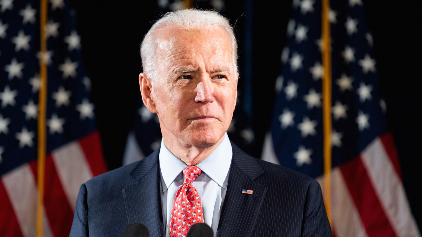 Joe Biden Wears Face Mask To Memorial Day Services Donald Trump Does Not Complex