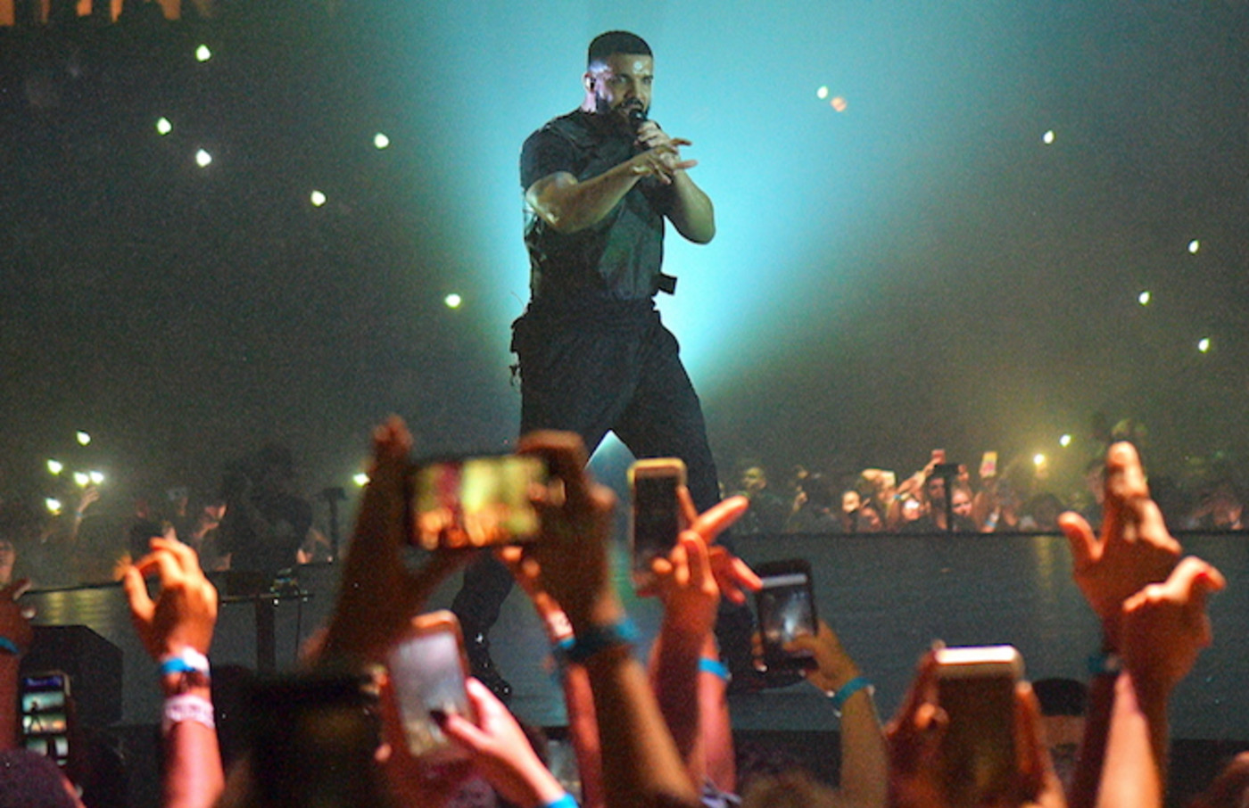 Drake Brought Out Tory Lanez During New York City Tour Stop Complex
