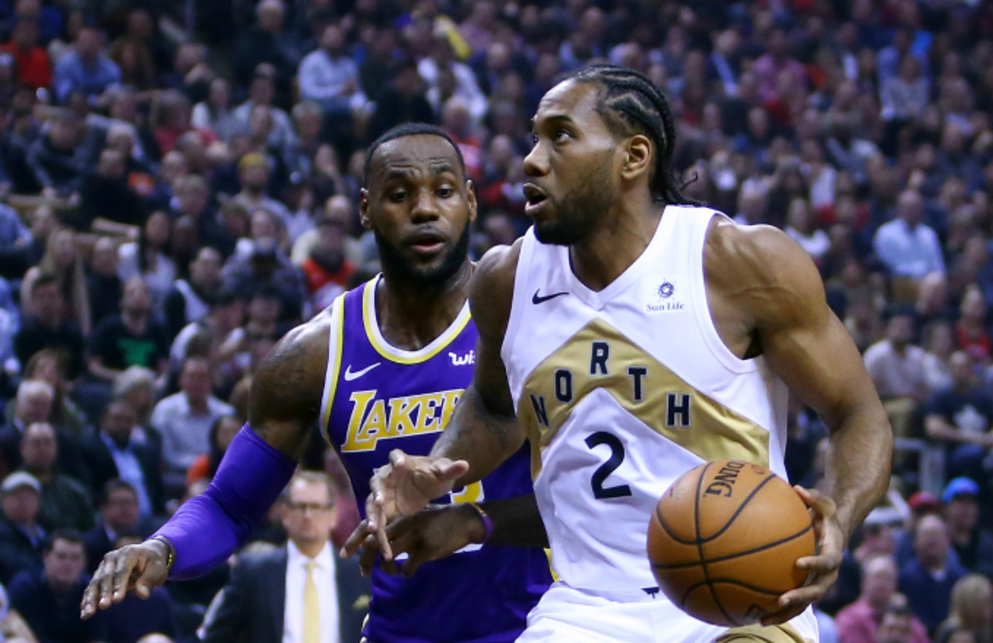 who is kawhi signing with
