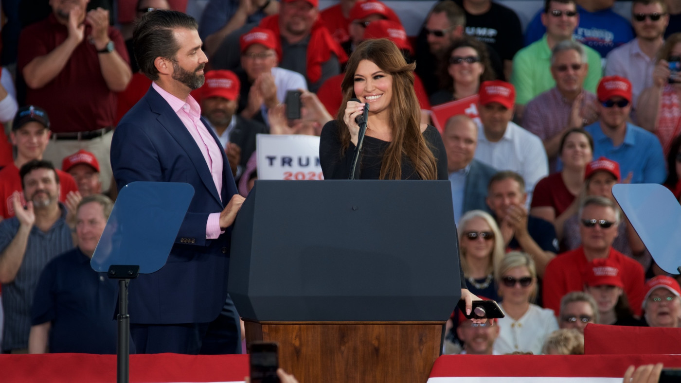 Donald Trump Jr S Girlfriend Tests Positive For Coronavirus Complex